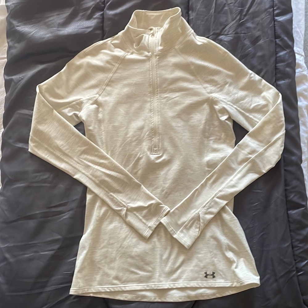 Under Armour womens pull over